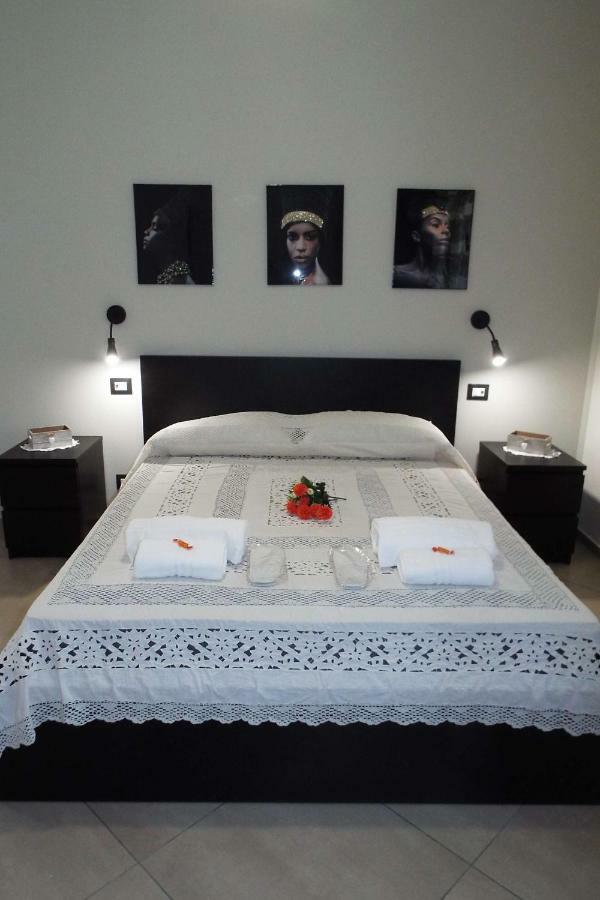 Cefalu Studio Room And Apartments Buitenkant foto