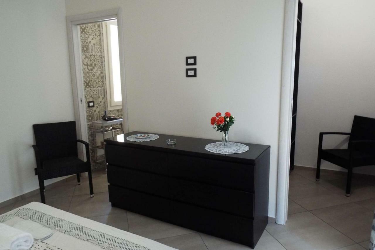 Cefalu Studio Room And Apartments Buitenkant foto