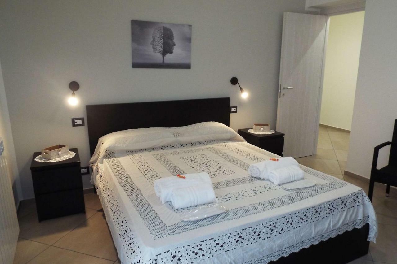 Cefalu Studio Room And Apartments Buitenkant foto